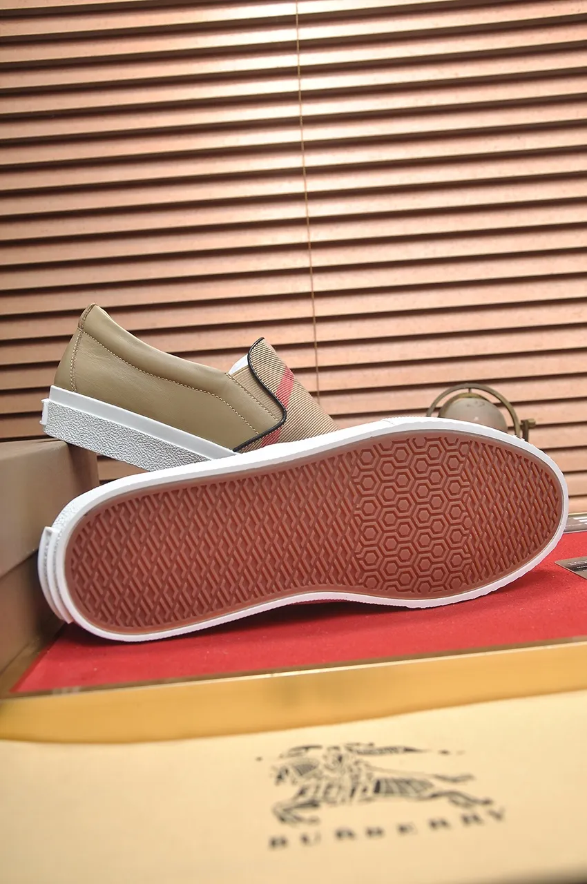 Men's shoes💰480💶[Burberry] (cowhide lining) classic low-top sneakers｜Imported cowhide with classic plaid fabric｜Cow leather lining｜Original outsole｜Fine workmanship and comfortable to wear Size: 38-44 (customized at 45)
